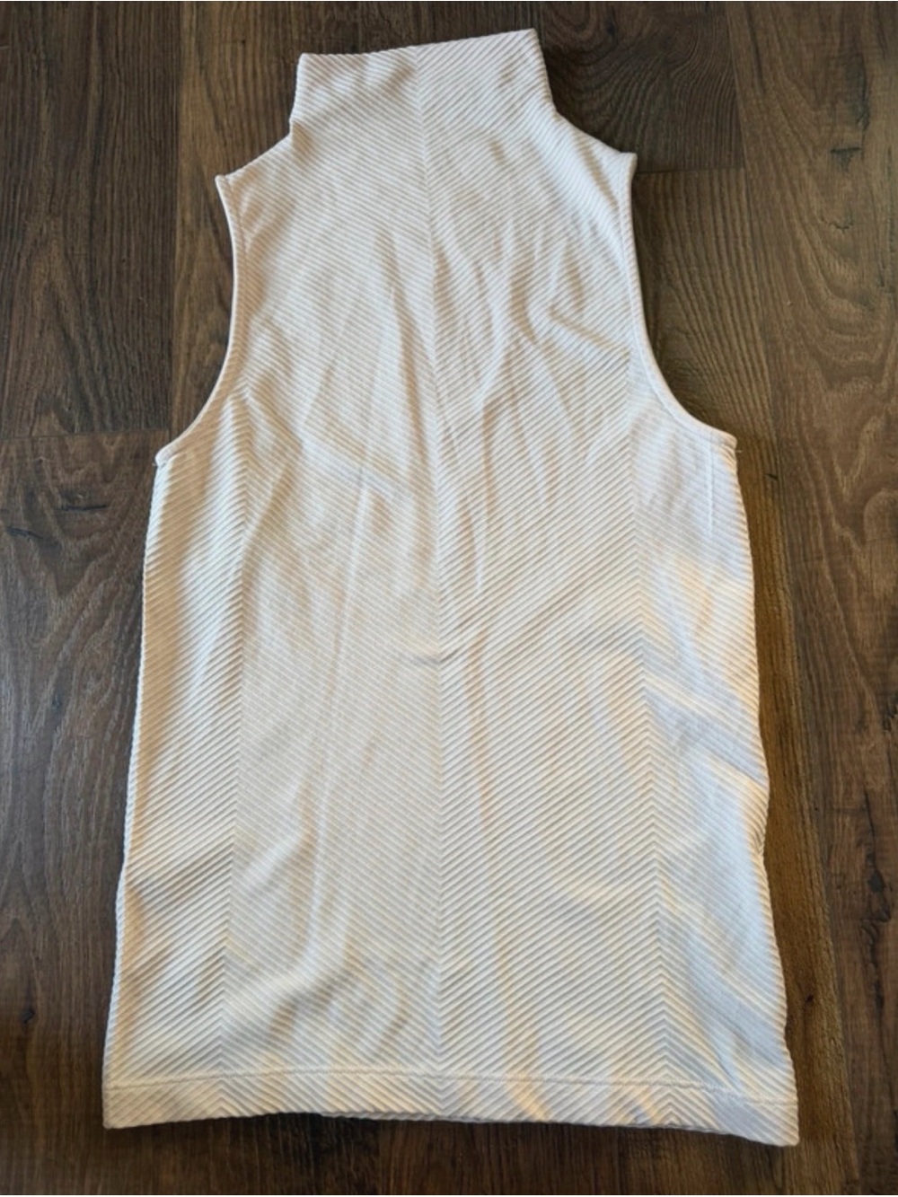 Athleta White Textured Mock Neck Tank